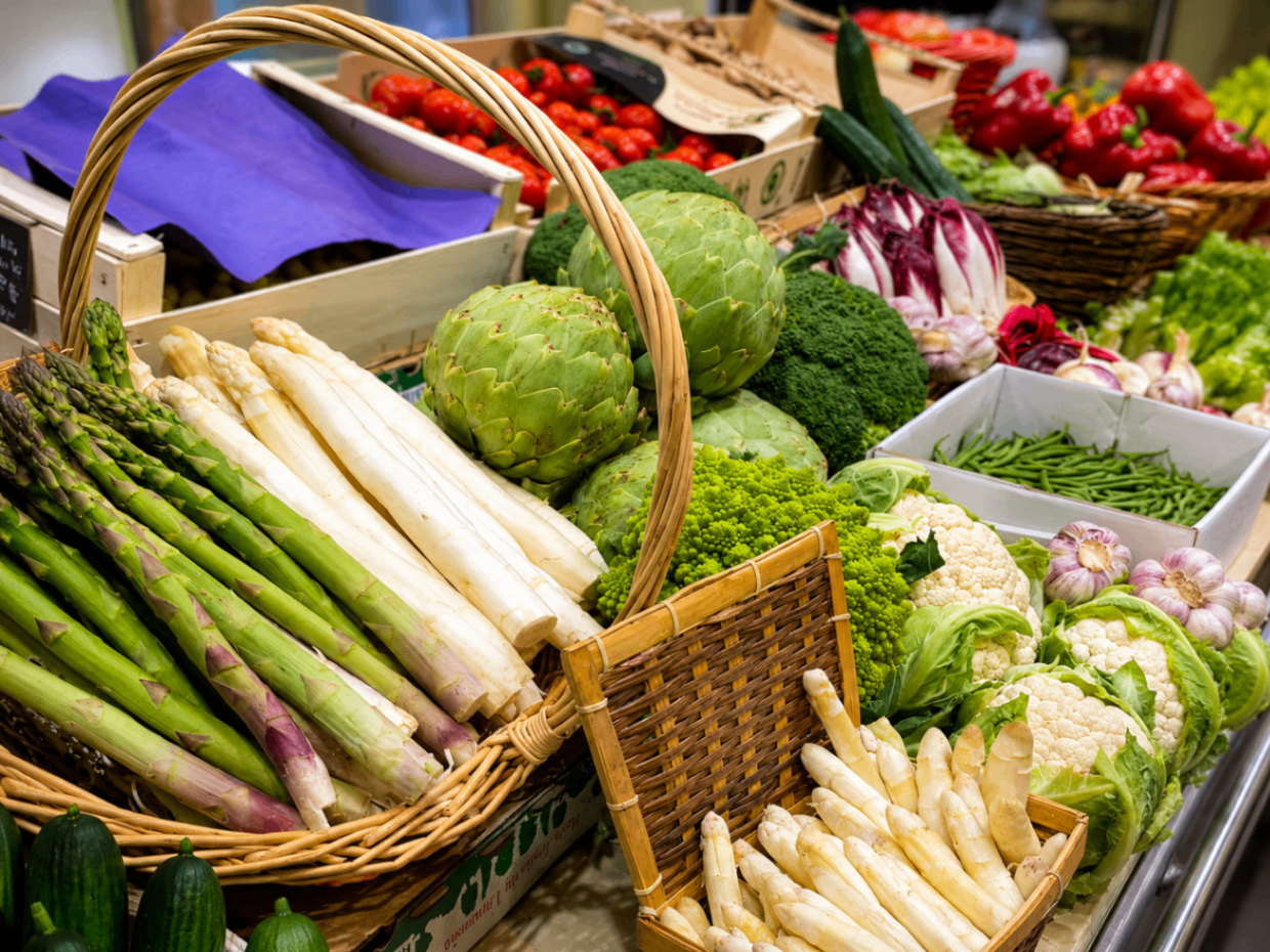 Asperges vertes et blanches, artichauts